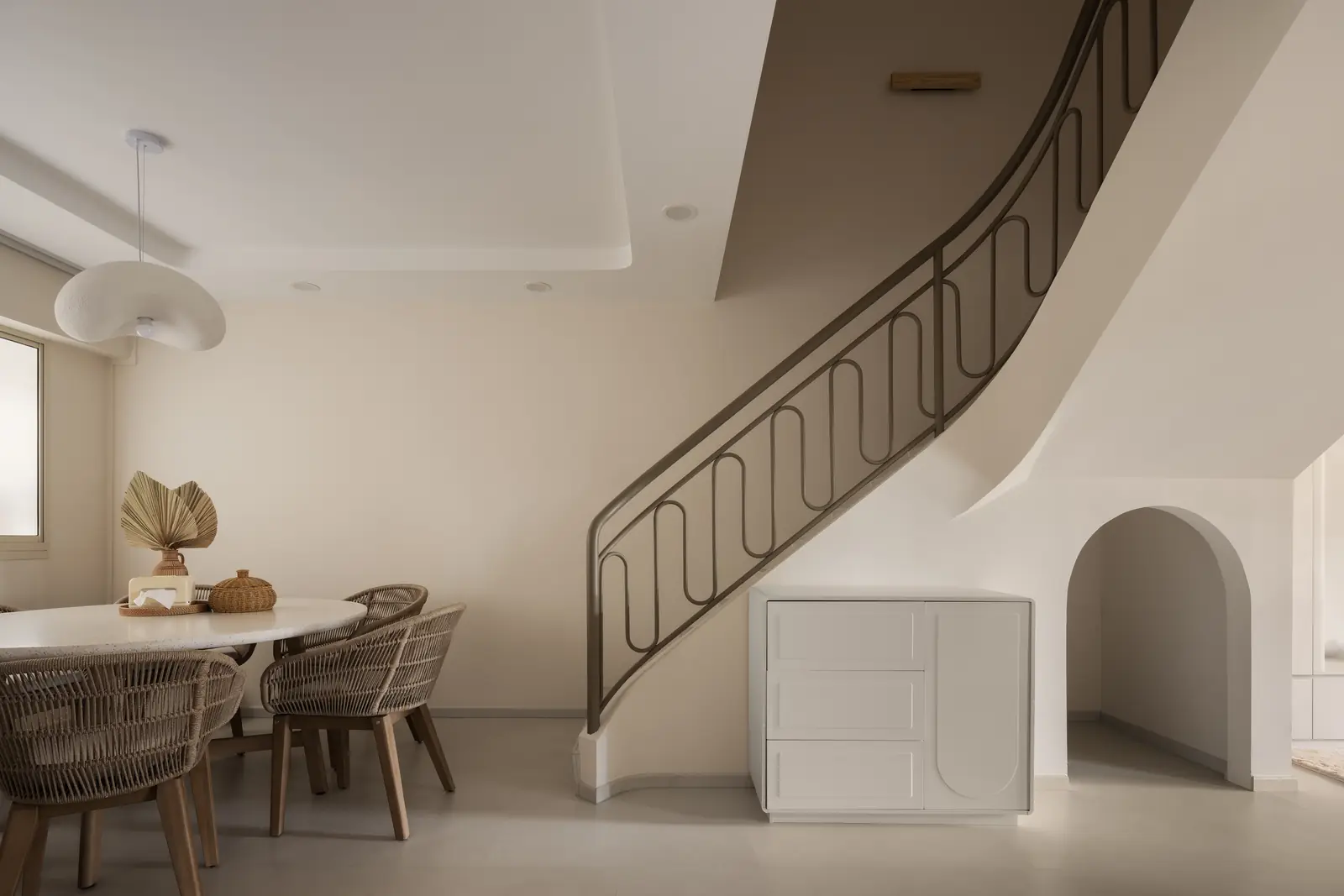 The Arch House — feature 2